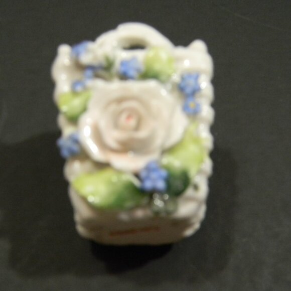 Vintage Mini Porcelain Basket Made In Germany Roses Blue Flowers - Picture 9 of 10